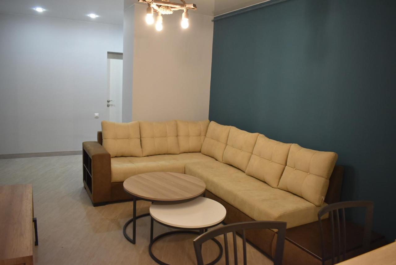 Loft Apartment In Erivan Exterior foto