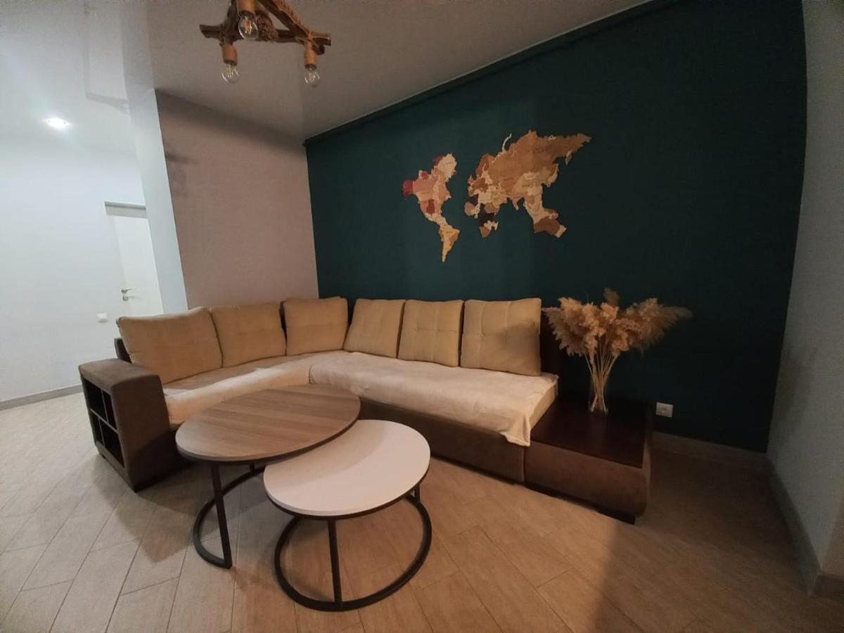 Loft Apartment In Erivan Exterior foto